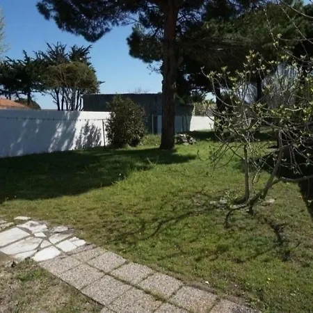 House Ile De Re Vacances Paisibles 6 Personnes